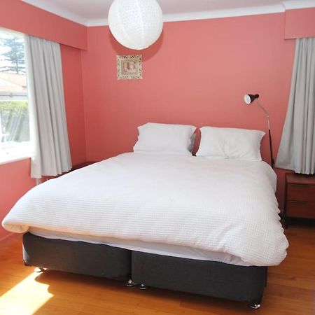 Waiwera Beach Getaway Bagian luar foto