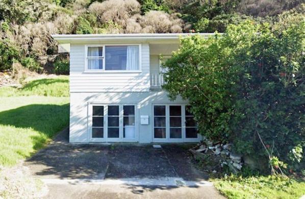 Waiwera Beach Getaway Bagian luar foto